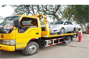 云梦附近24小时汽车拖车服务热线